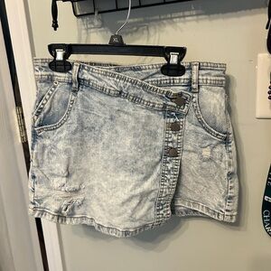 pair of shorts with the look of skirt